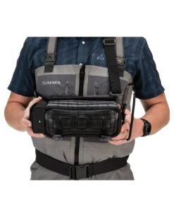 Simms Open Water Tactical Waist Pack -Daiwa Store 13375 001 open water tactical waist pack black f21 042