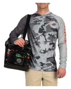 Simms Stash Bag -Daiwa Store 13457 001 stash bag black s22 021 1500x jpg