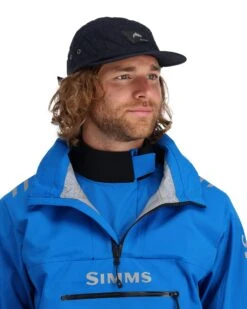 Simms Splash Cast Surf Top -Daiwa Store 13574 1054 splash cast jacket Model 4 1680x2100 ec941b0d de35 4457 965f b0cfb1d9319a